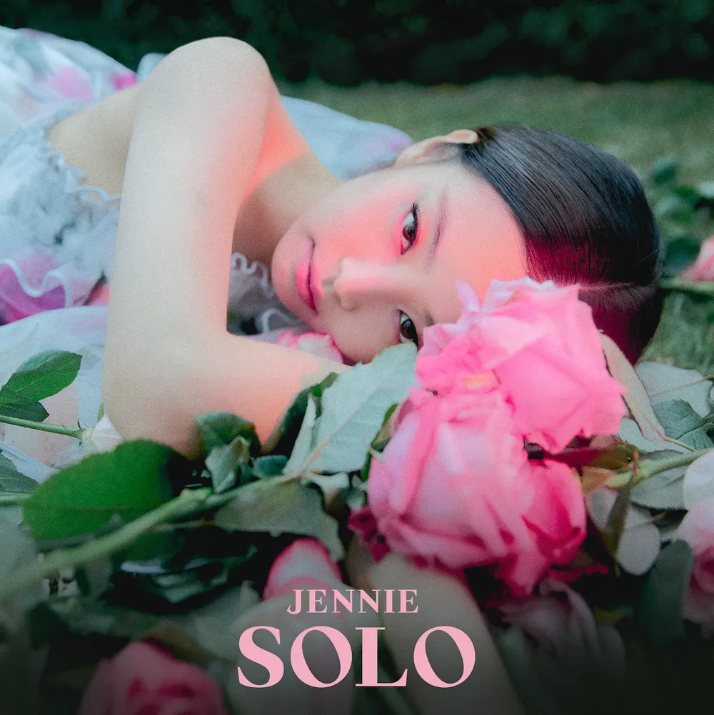 Jennie's first solo single title track "SOLO"